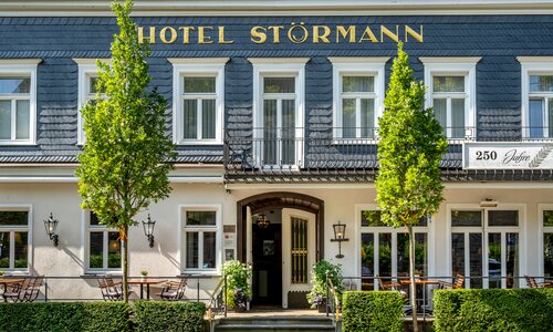 Blick auf den Eingang des Hotel Störmann.